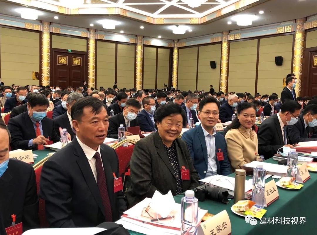 ����ף���й����ɼ��Ŷ��³���ѡ�й������������ϻḱ�᳤